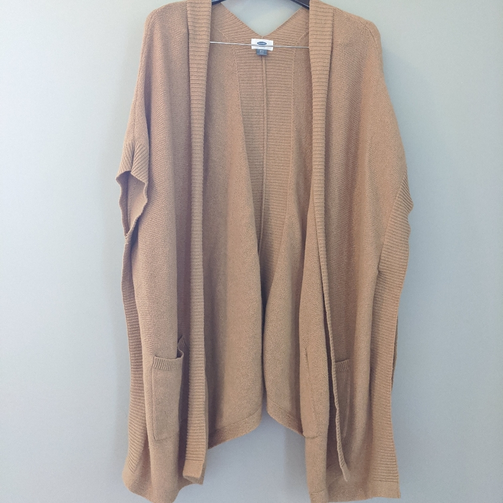 Women's Old Navy sweater vest cardigan Med.- Large